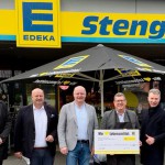 Checkuebergabe_Stefan_Koehler_Kassieren_fuer_einen_guten_Zweck_Abgeordneter_1